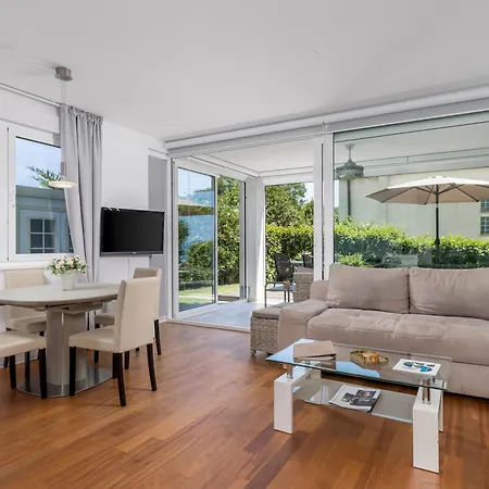 Lui With Rooftop Swimming Pool Apartment